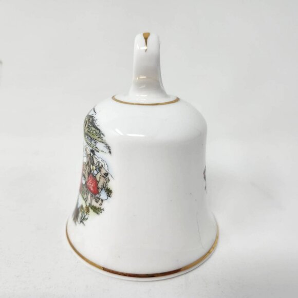 Finsbury Fine Bone China Bell Vintage Wales With Heart Handle & Welsh Emblems - Picture 4 of 11